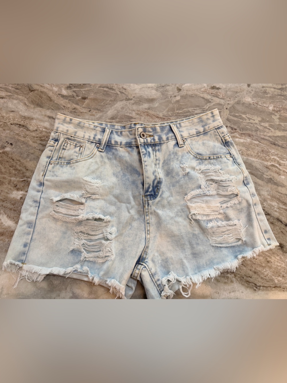 Jeans Wear Women’s XL Distressed High Rise Acid Wash Denim Shorts Frayed Hem 31”